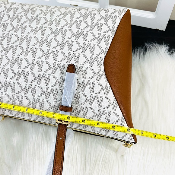 Michael Kors Coraline Large Logo and Leather Tote Bag - Picture 10 of 13